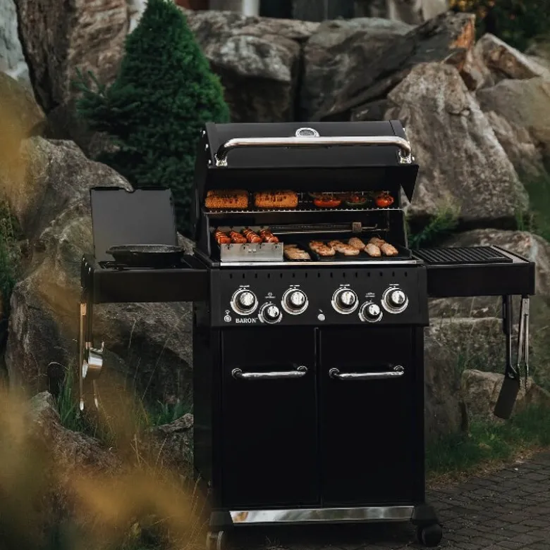 Baron 490 Shadow gassgrill med rotisseri og sidebrenner