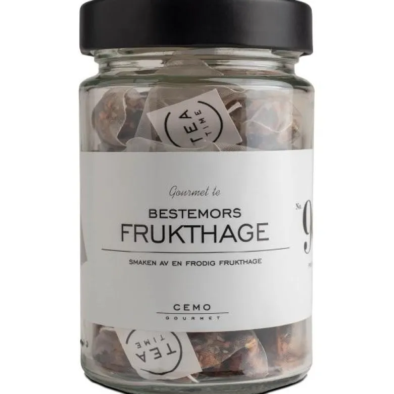 Bestemors Frukthage te i pyramideposer