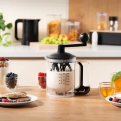 Bistro manuell pannekakemikser 0,8L svart