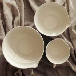 Classic bakebolle m/håndtak 1,2L krem