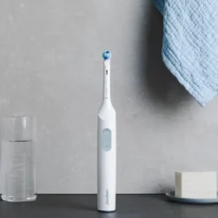 Clean Smile elektrisk tannbørste TB-100GY hvit