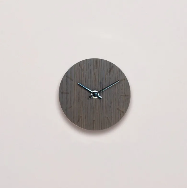 Dark Oak klokke 12 cm mørk eik m/svart viser