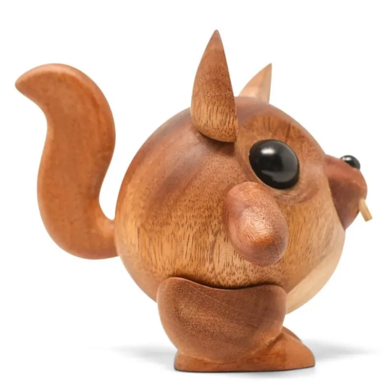 Egon ekorn trefigur 10 cm mahogni/gummitre