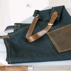 Elena forkle denimstoff m/lomme 70x80 cm pu-skinn