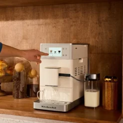 Espressomaskin KF4 automatisk melkesystem porcelain