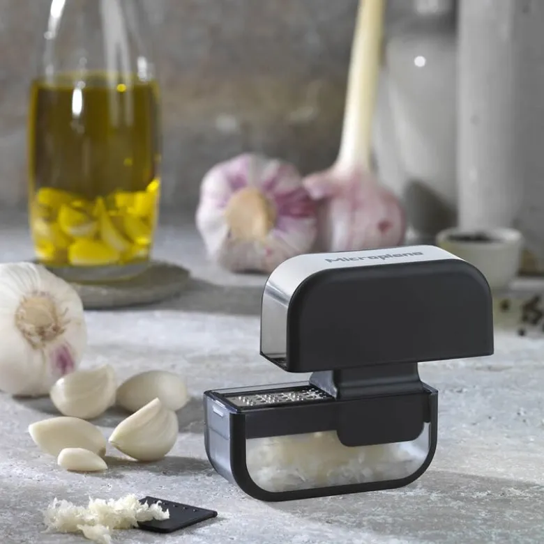 Garlic hvitløksrasp svart/stål