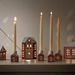 Gingerbread adventsstake 4 deler brun