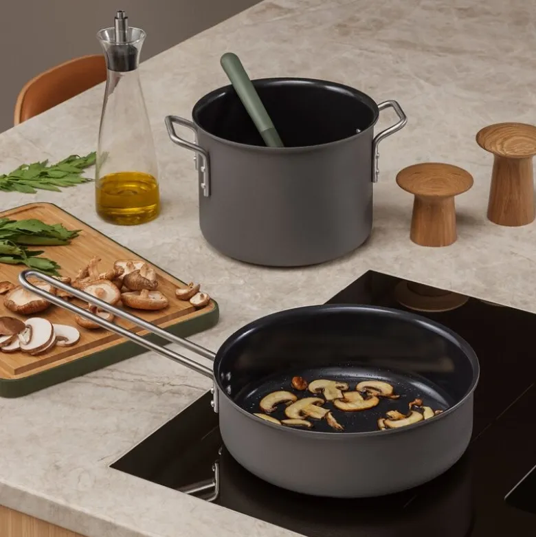 Grey Line traktørpanne 24 cm keramisk Slip-Let