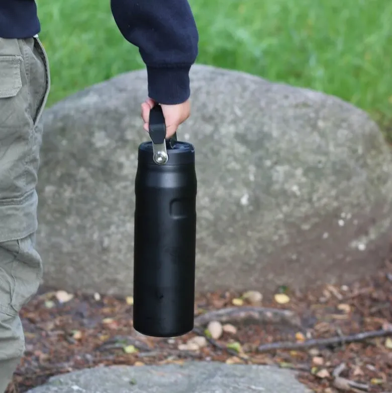 IceFlow Flip Straw Bottle 2.0 termoflaske 0,7L black 2.0