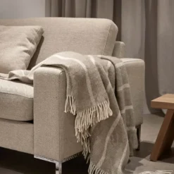 Istinden ullpledd 120x180 cm beige