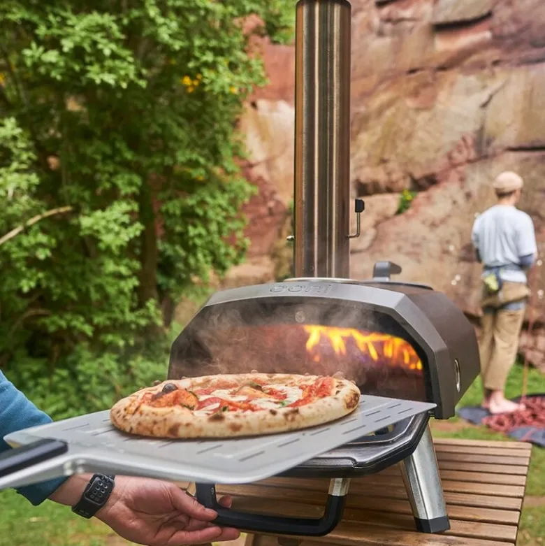 Karu 2 pizzaovn vedfyrt/gass 12" svart