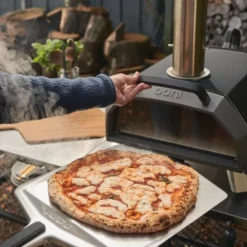 Karu 2 Pro pizzaovn vedfyrt/gass 16