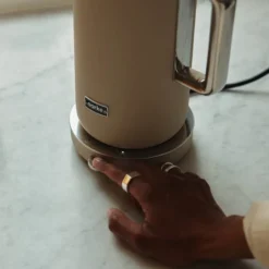 Kettle vannkoker med termostat 1,2L sand
