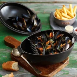 La Cocotte blåskjellgryte 25 cm 2L svart