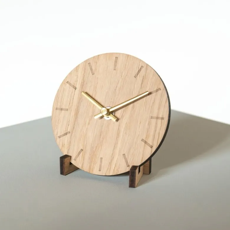 Light Oak klokke 12 cm lys eik m/gull viser