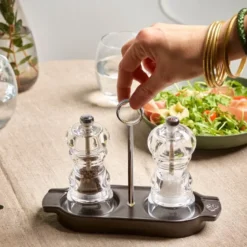 Linea kvernbrett med håndtak satinsvart