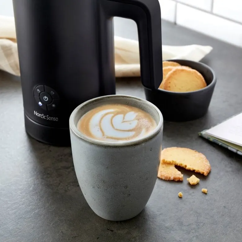 Melkeskummer 500W matt svart