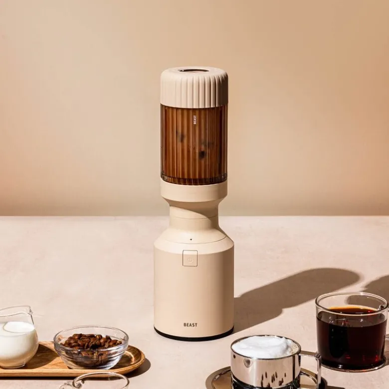 Mighty blender 650W 0,63L sand