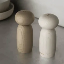 Moli salt- og pepperkvern 13 cm beige/brun