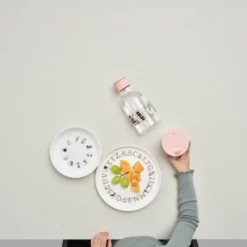 Moomin ABC tallerken 20 cm salmon