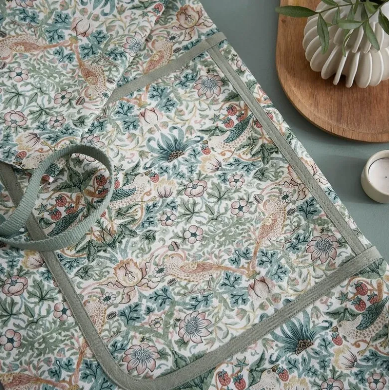 Morris & Co forkle Strawberry Thief Cochineal/Willow 70x95 cm