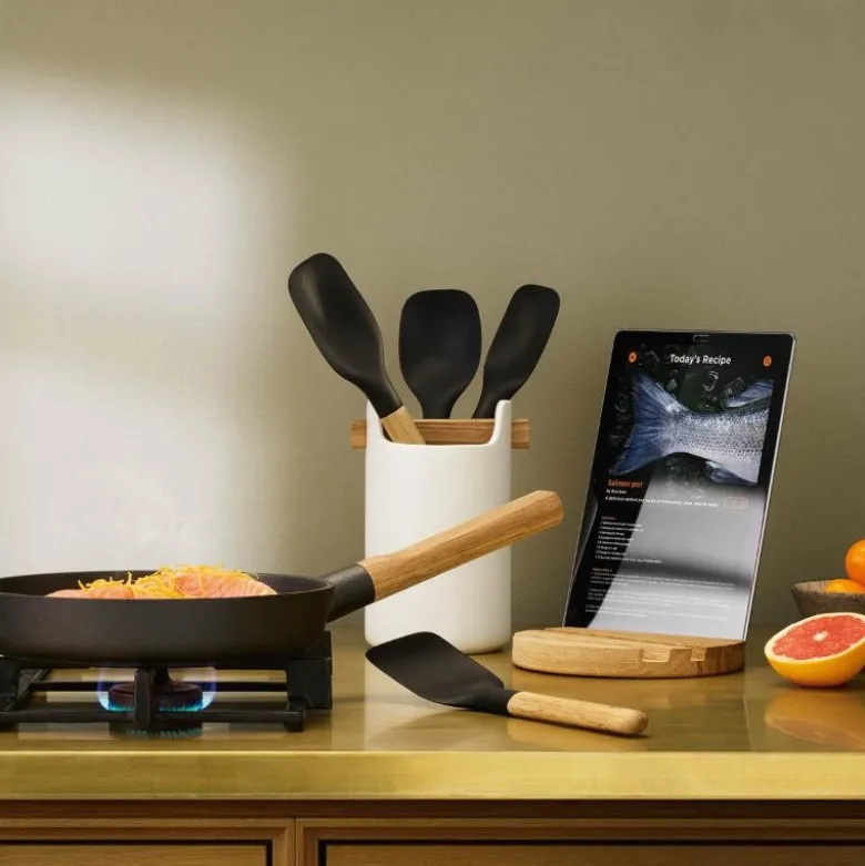 Nordic Kitchen stekespade
