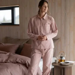 Nova flanell pyjamas dame str M varm rosa