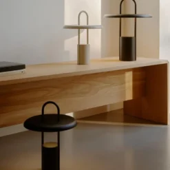 Pier bærbar LED lampe 33,5 cm sand