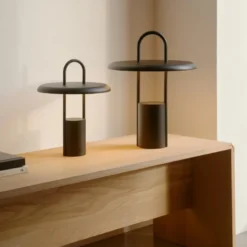 Pier bærbar LED lampe 33,5 cm svart