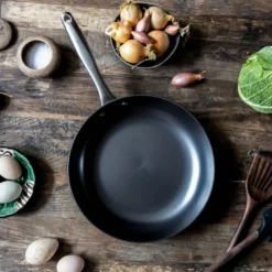 Pure Pan støpejernspanne 30 cm