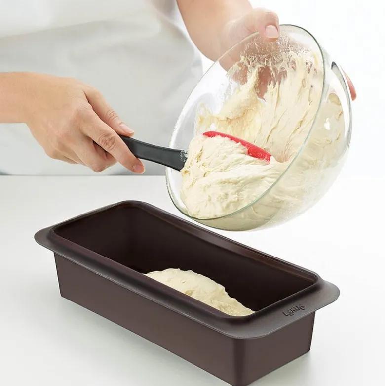 Silikonform for brød eller kake 25x13 cm brun
