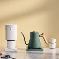 Stagg EKG Pro vannkoker med termostat 0,9L smoke green