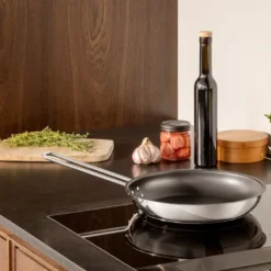 Stainless Steel stekepanne 24 cm Slip-Let® belegg