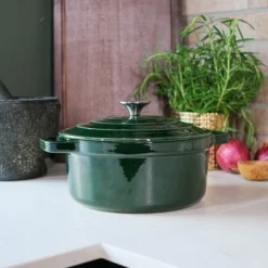 Støpejernskasserolle med lokk 4L 24 cm