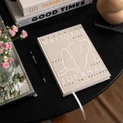 Velvære journal beige