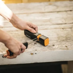Xsharp™ øks-/knivsliper 16,5 cm svart